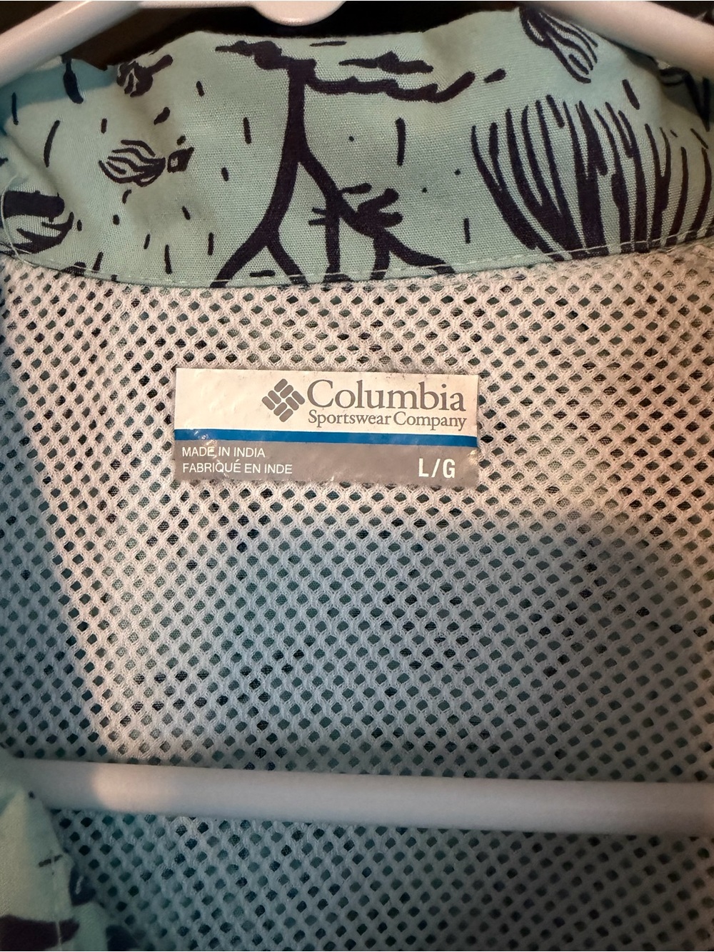 Columbia PFG Regular Fit Casual Button Down Shirt. NWT - Picture 3 of 9